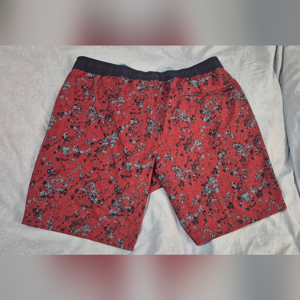 NWT Mens Medium CHUBBIES "The Equalizers" Swim Trunks 7" inseam